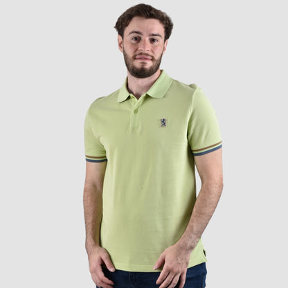 قميص بولو رجالي عالي الأداء بقصّة Slim Fit مطرز بنقشة أسد