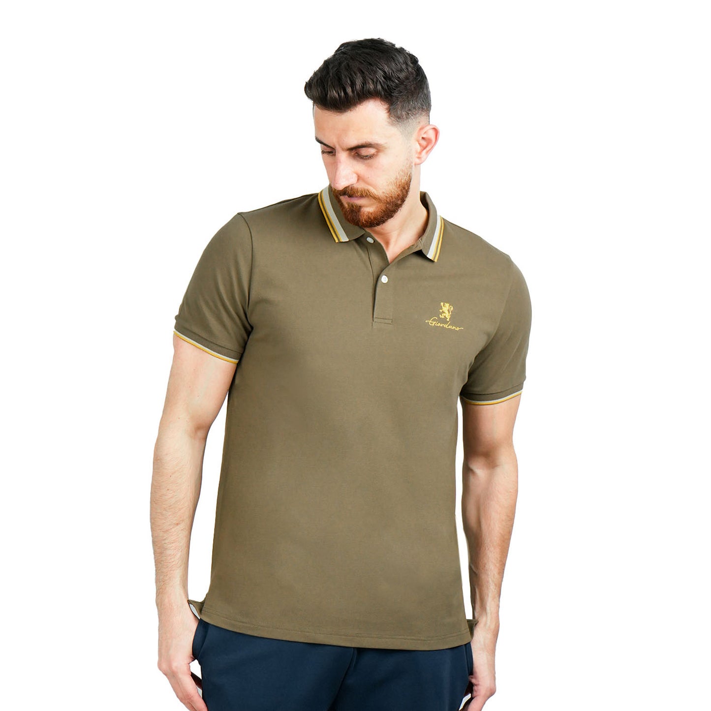 قميص بولو رجالي كلاسيكي بقصّة Slim Fit مع تطريز مميز