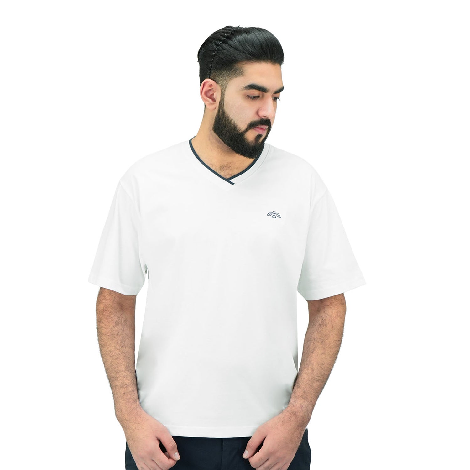 Giordano Men's V Neck Embroidery Tee-White