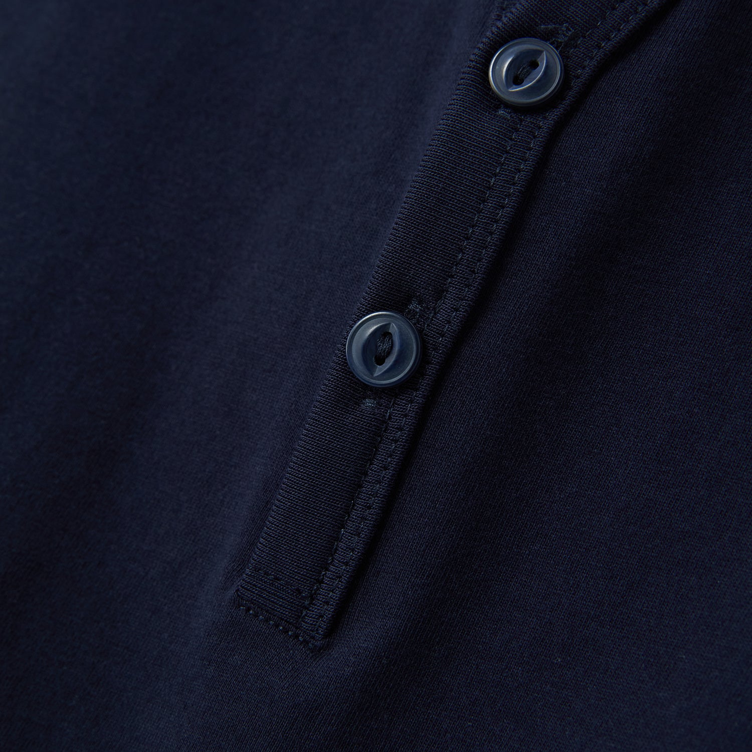 Men's Henley Tee with Small Lion Embroidery