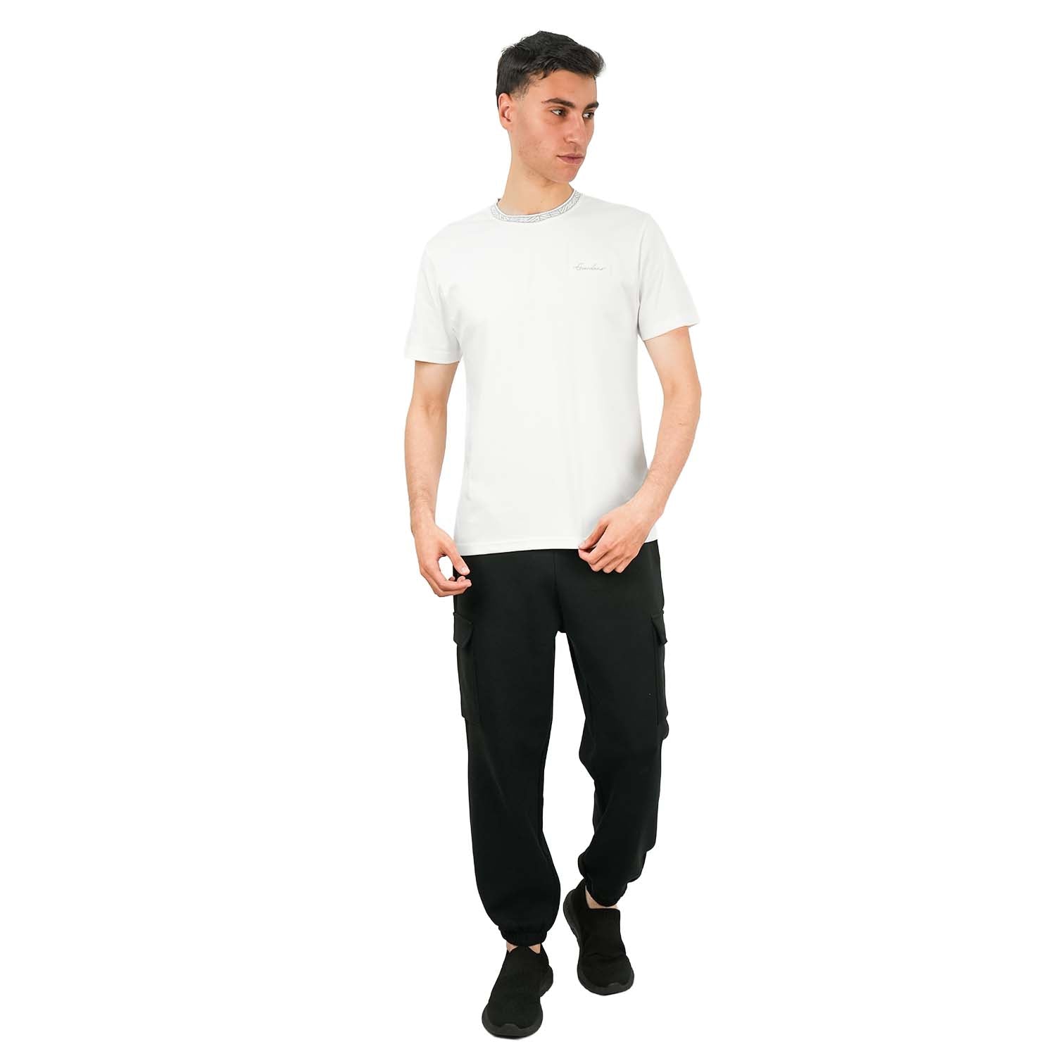 تيشيرت رجالي قطني بقصّة Slim Fit | تيشيرت مطرز
