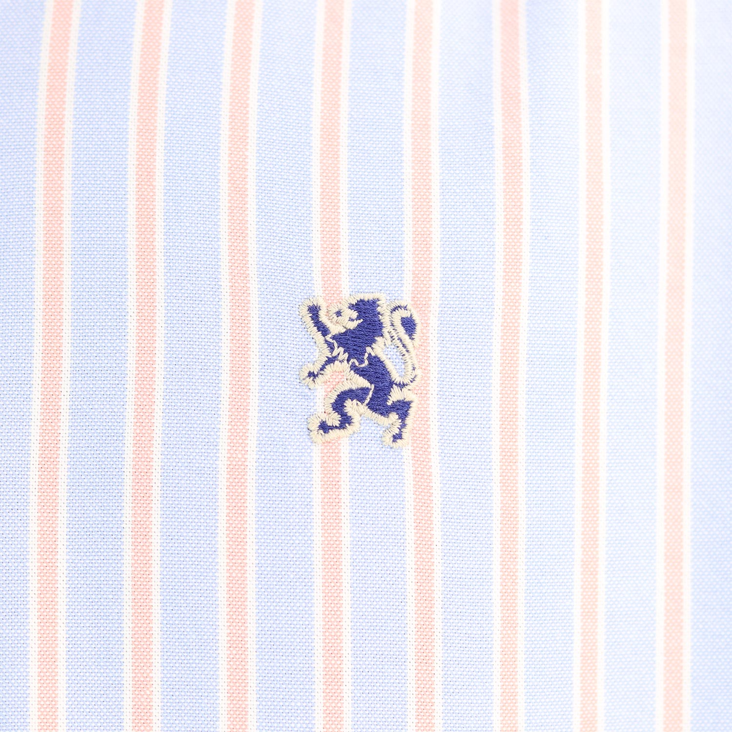 Men's Shirt With Small Lion Embroidery