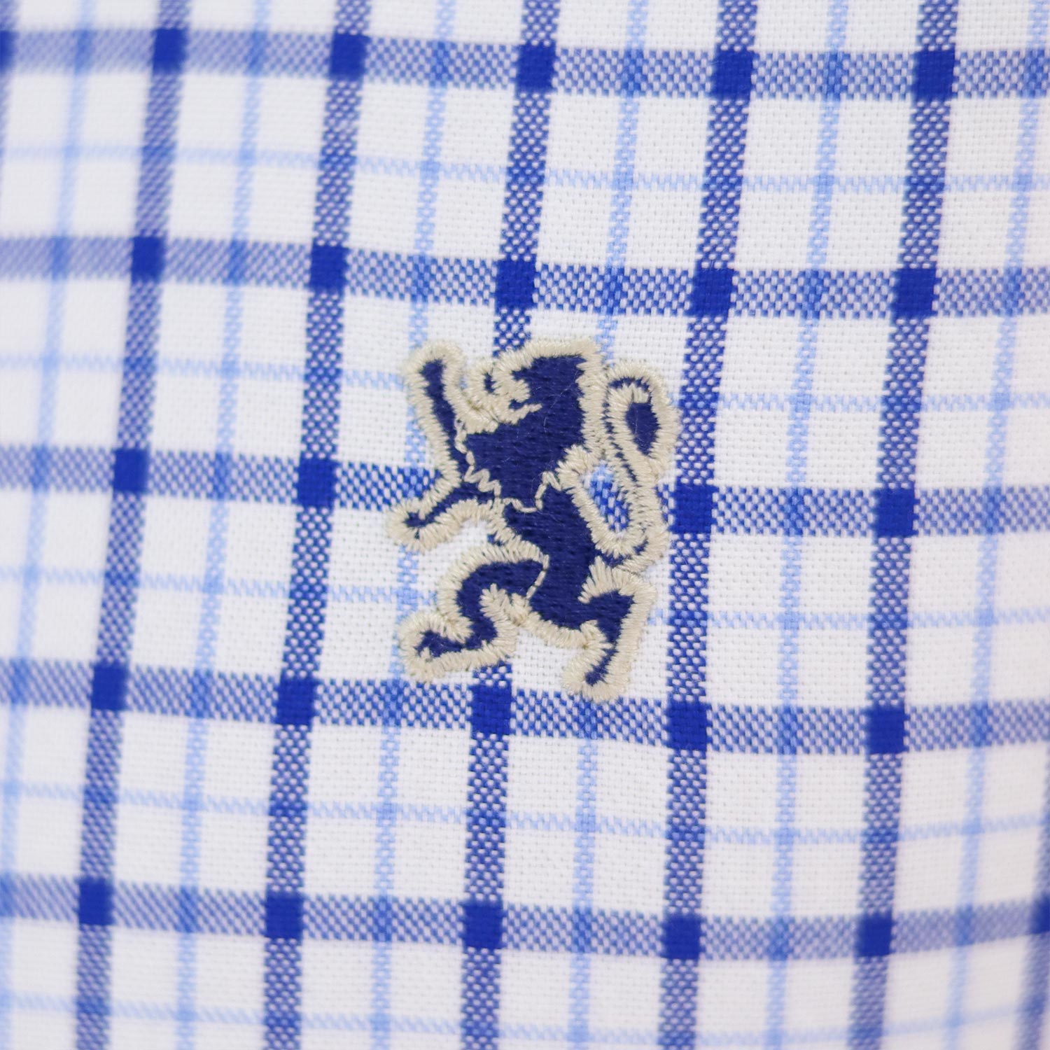Men's Shirt With Small Lion Embroidery