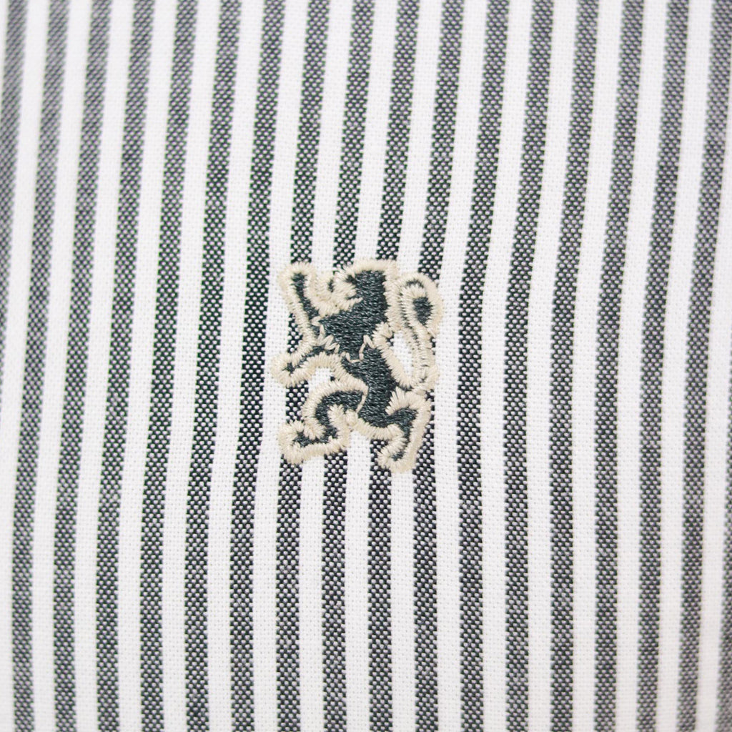 Men's Shirt With Small Lion Embroidery
