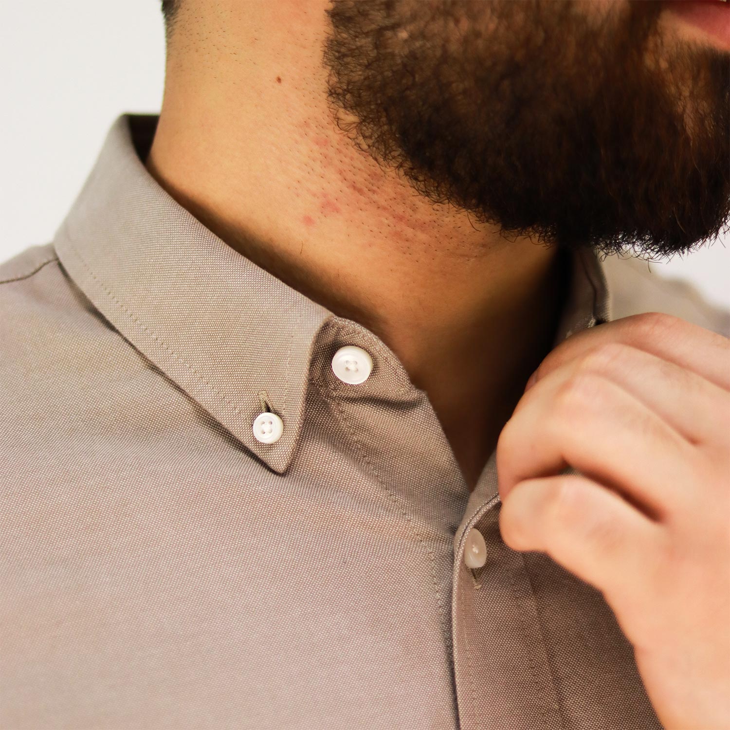 Men's Shirt With Small Lion Embroidery