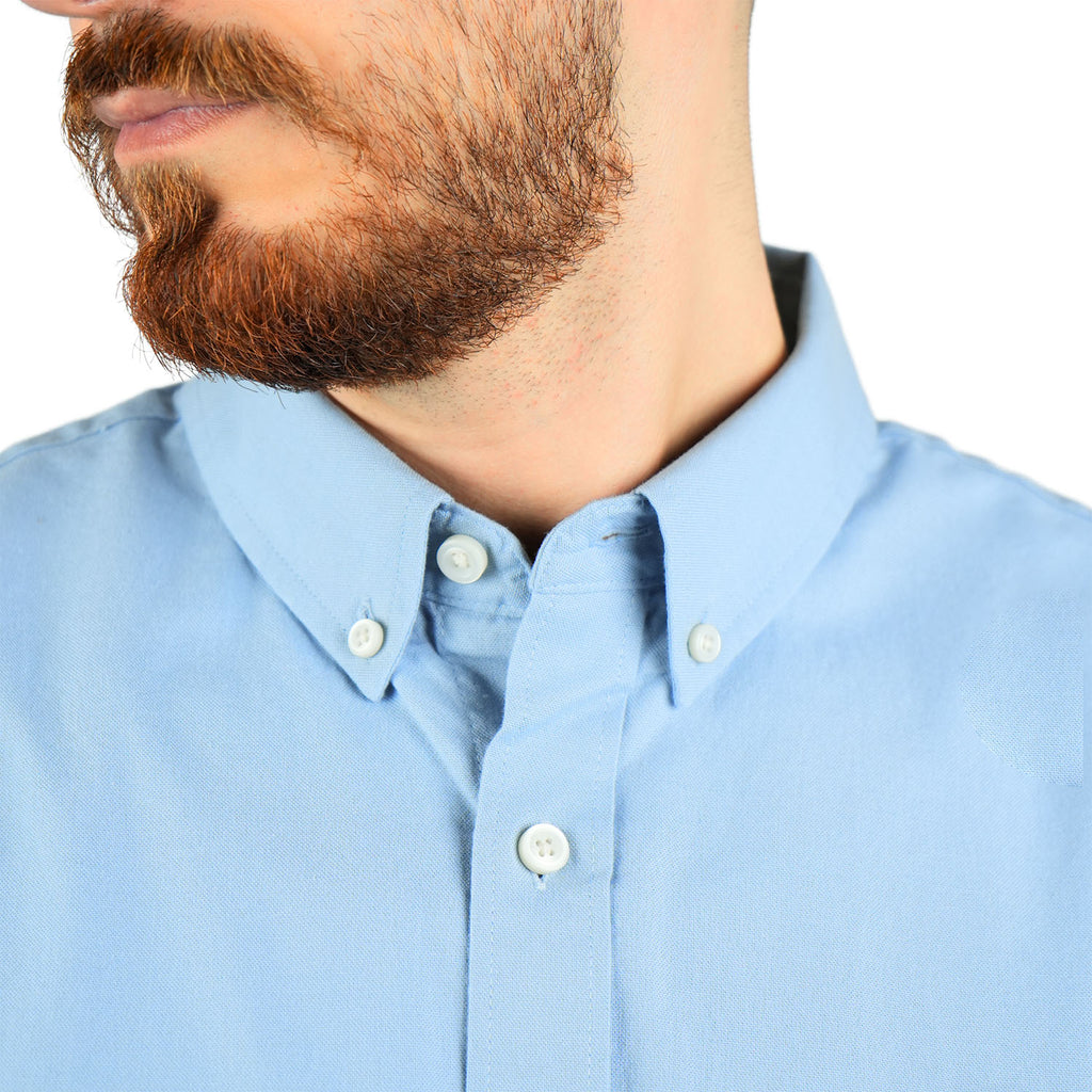Men's Shirt With Small Lion Embroidery