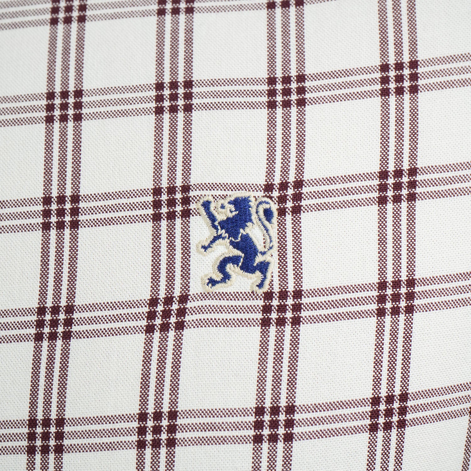 Men's Shirt With Small Lion Embroidery