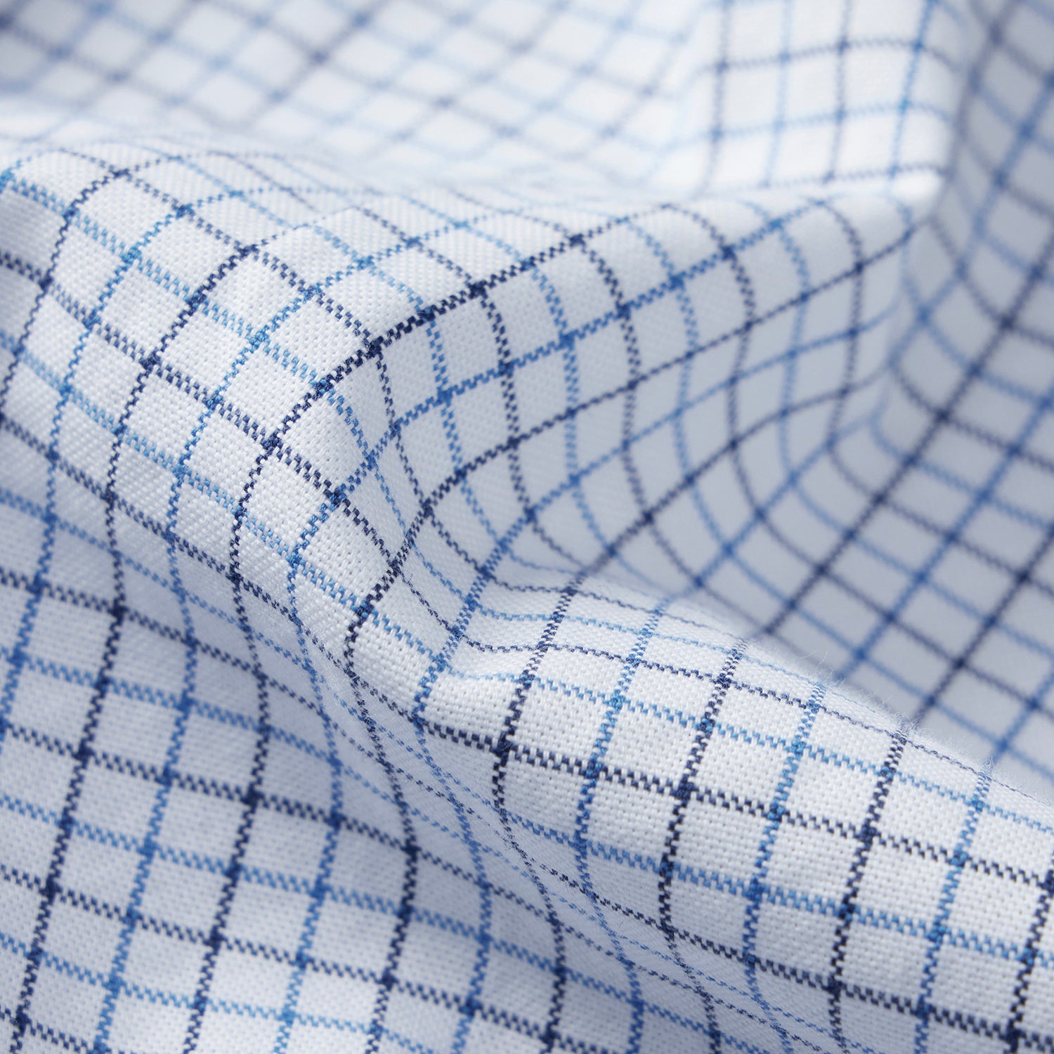Men's Shirt With Small Lion Embroidery