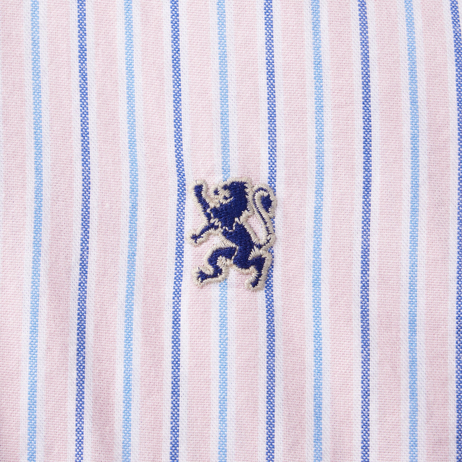 Men's Shirt With Small Lion Embroidery