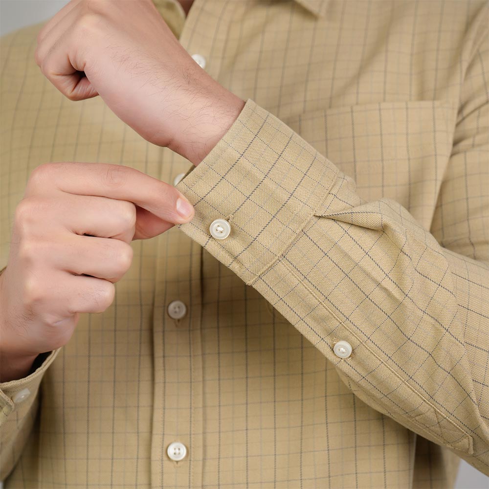 Men's Slim Checked Button-Down Shirt