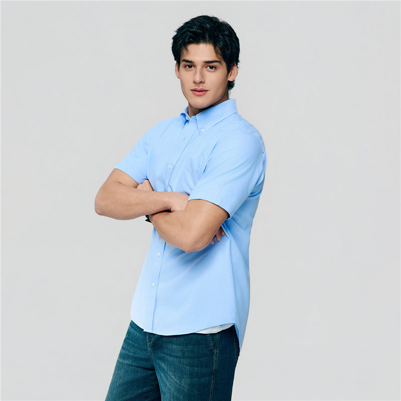Men's Regular Fit Wrinkle-Free Short Sleeve Oxford Shirt