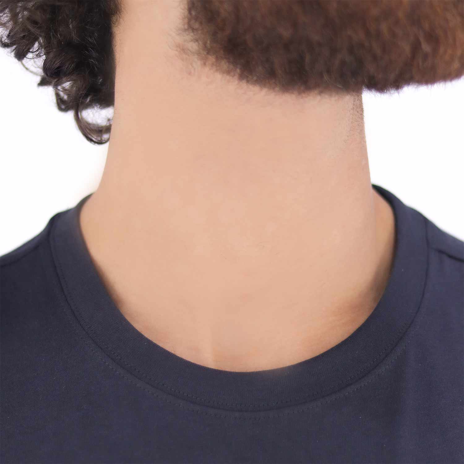 تي شيرت رجالي مطبوع عليه توقيع Me