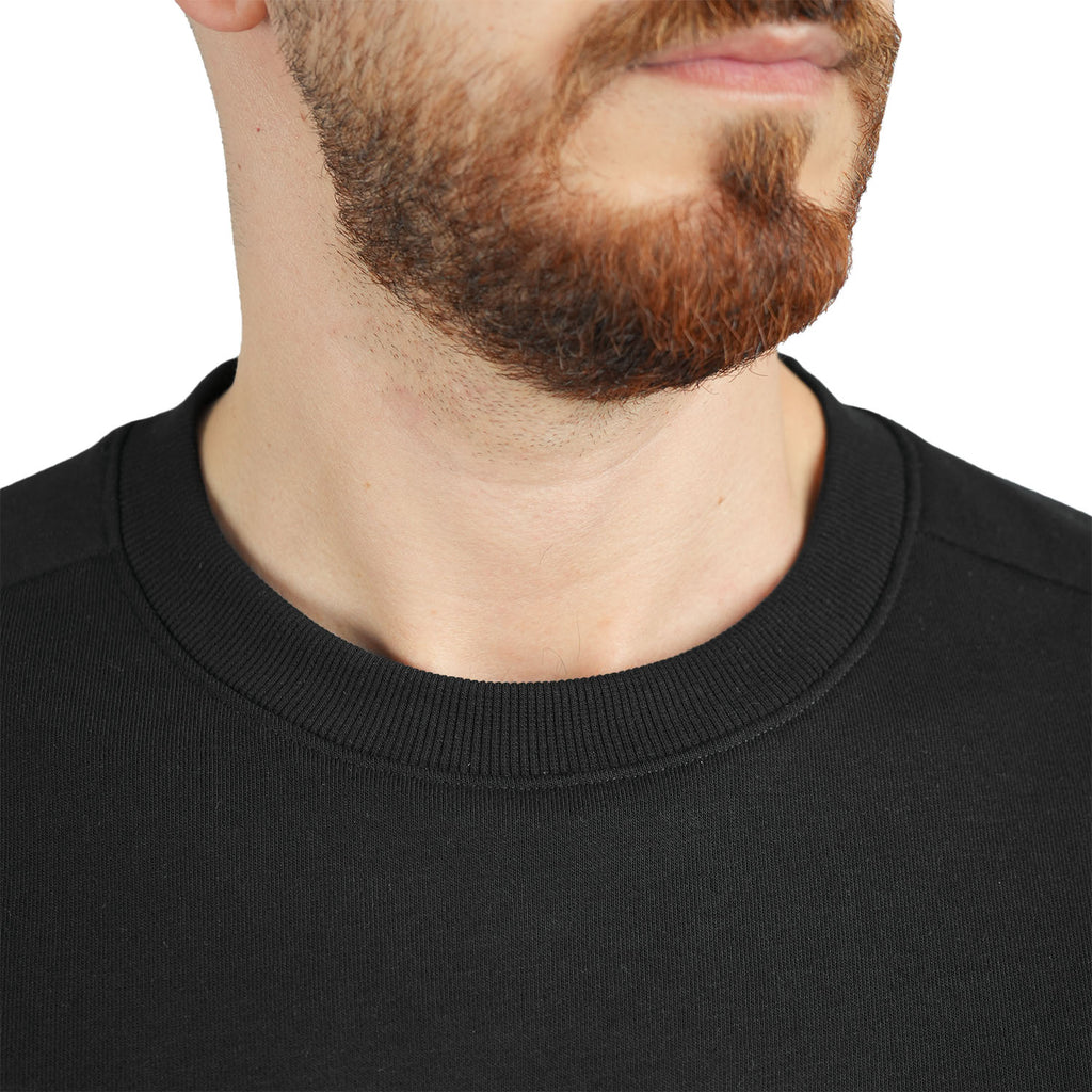 سويت شيرت رجالي من قماش فرنسي برقبة دائرية مطبوع عليه صورة كونغ فو باندا