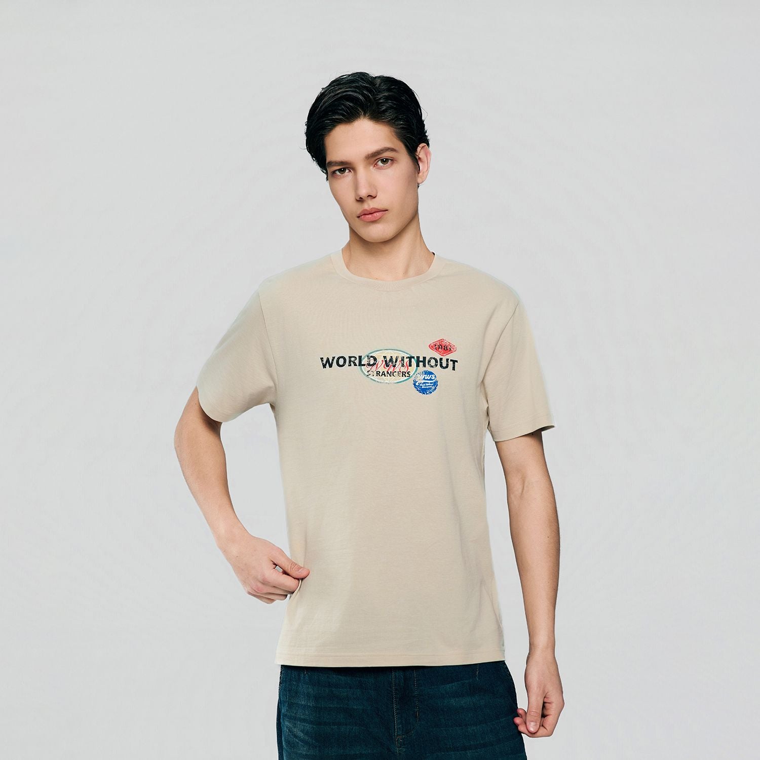 Men Slim World Without Strangers Print Tee
