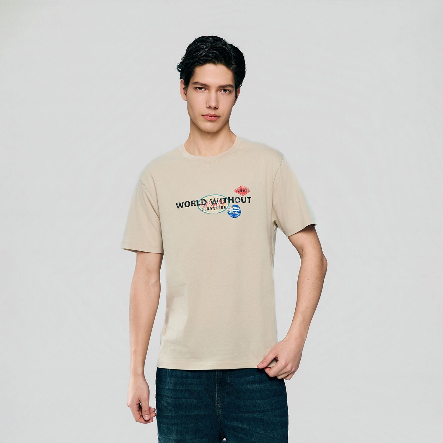 Men Slim World Without Strangers Print Tee
