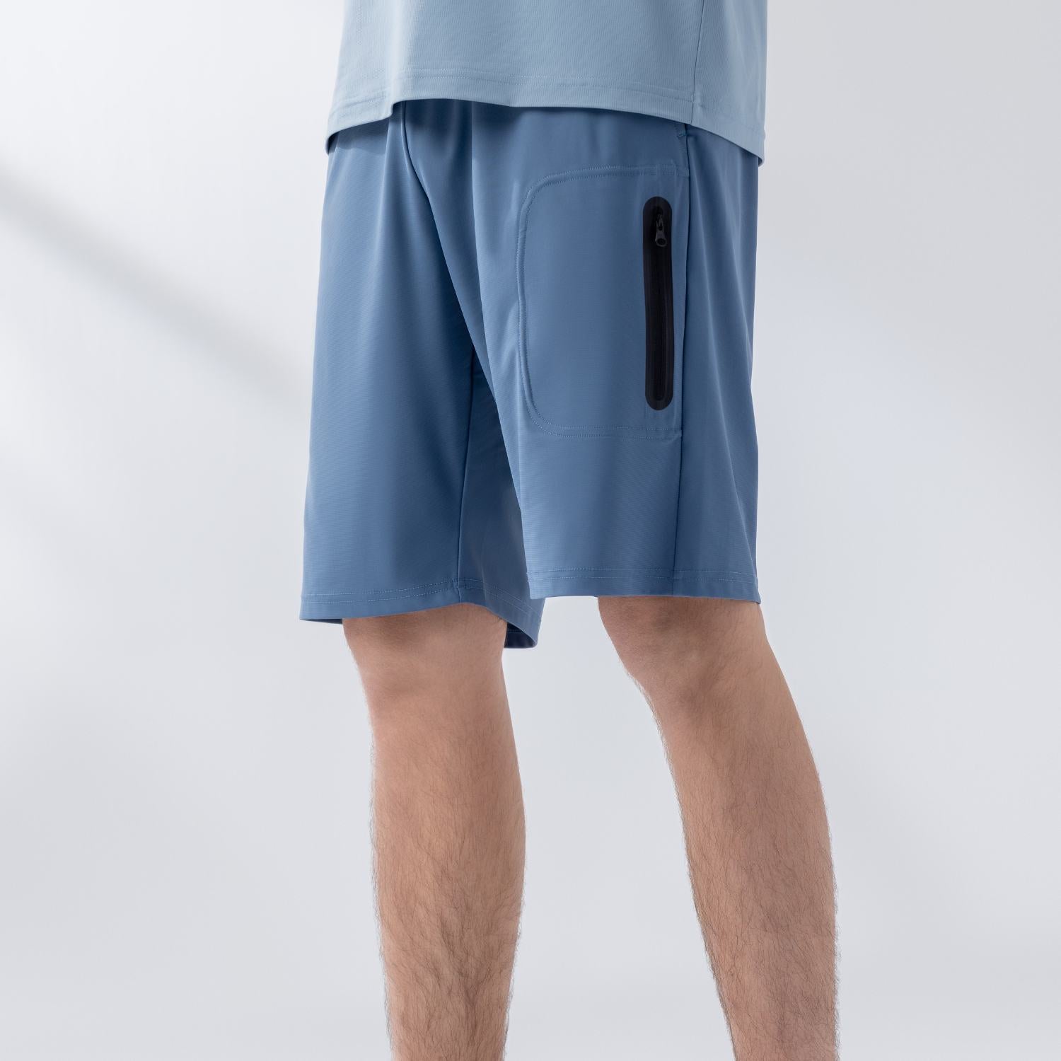 Giordano Men's G-Motion Nylon/Spandex Warp Knit Shorts-Blue