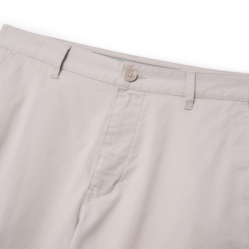 شورت برمودا رجالي بقصّة Slim Fit من قماش التويل
