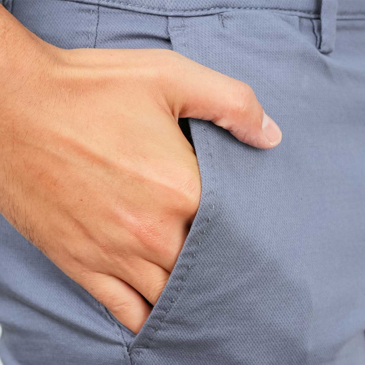 بنطلون كاكي رجالي من القطن المائل بقصة ضيقة ومنخفضة الارتفاع