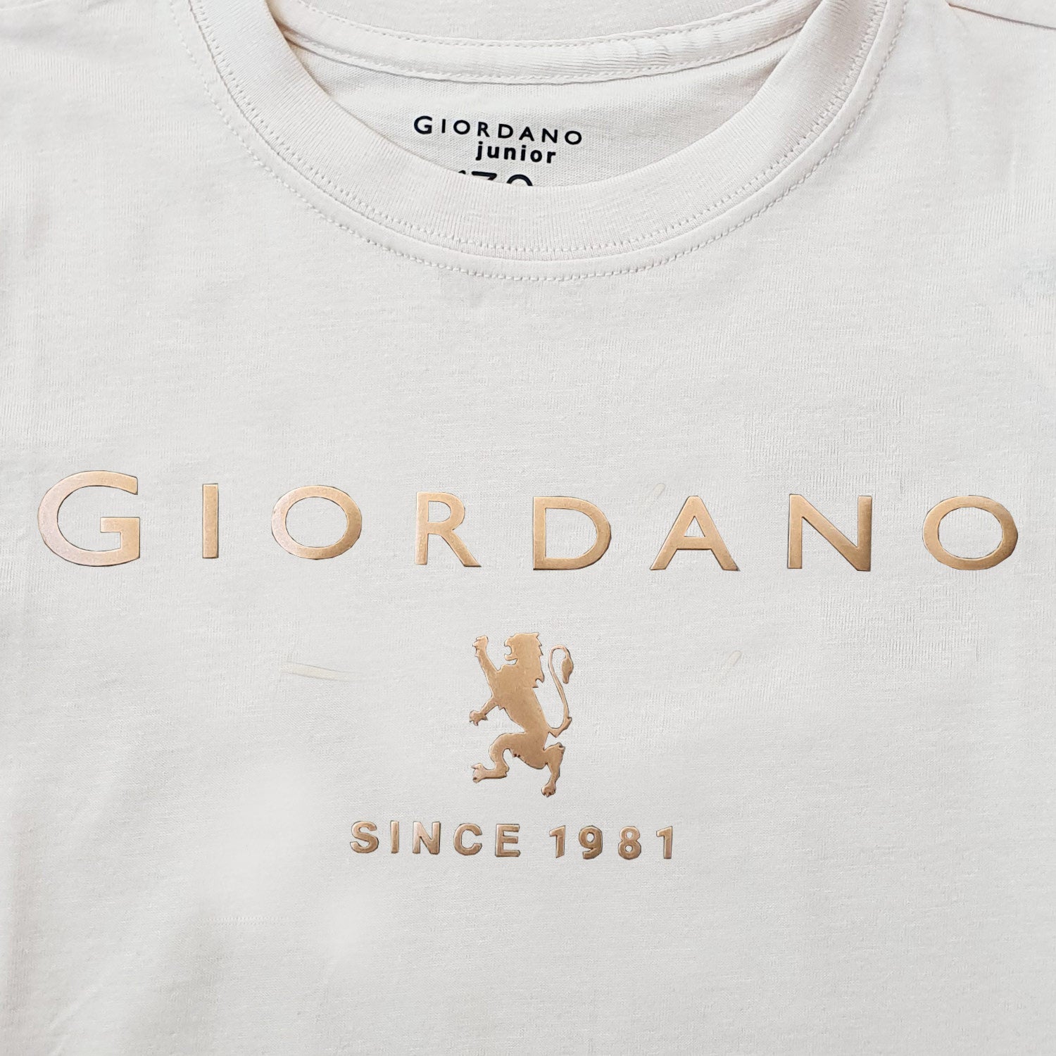 Junior's Giordano Logo Print Tee