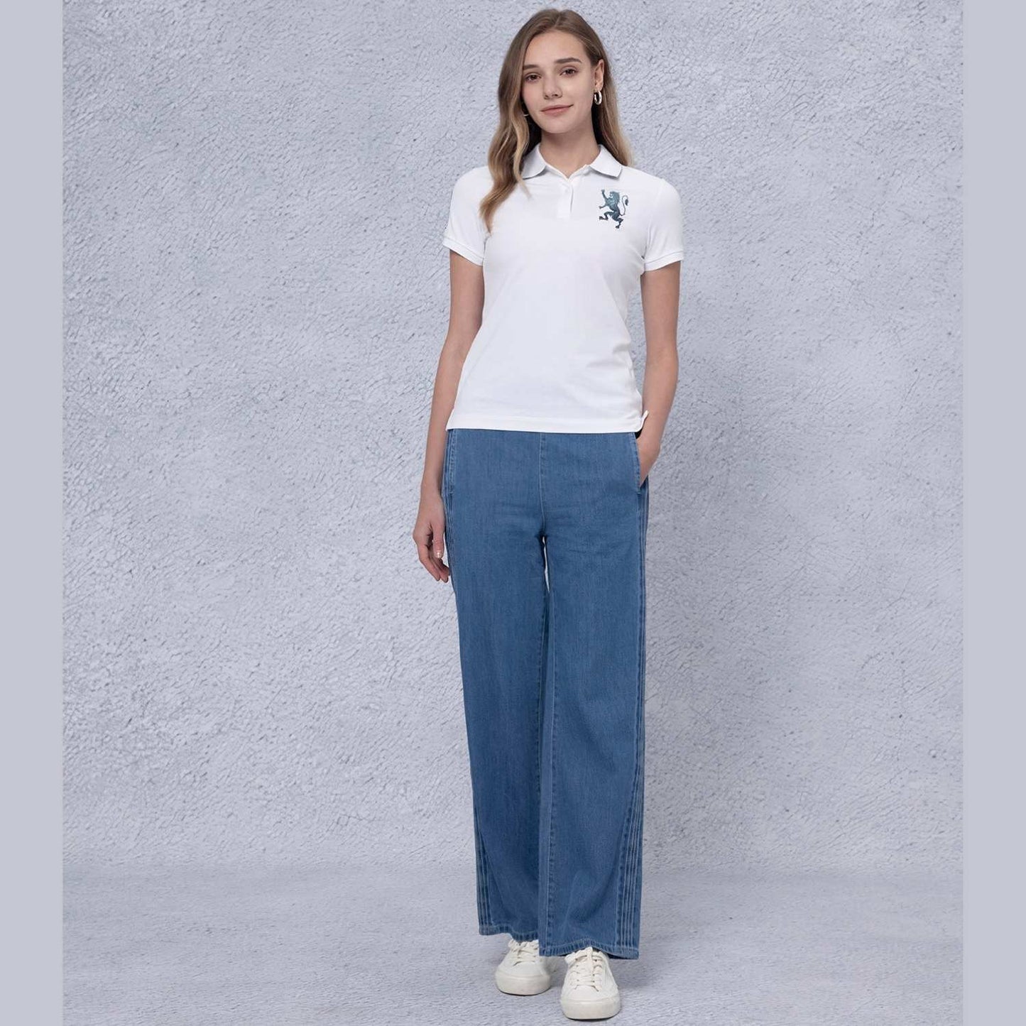 Women's Cotton Lycra 3D Lion Embroidery Polo