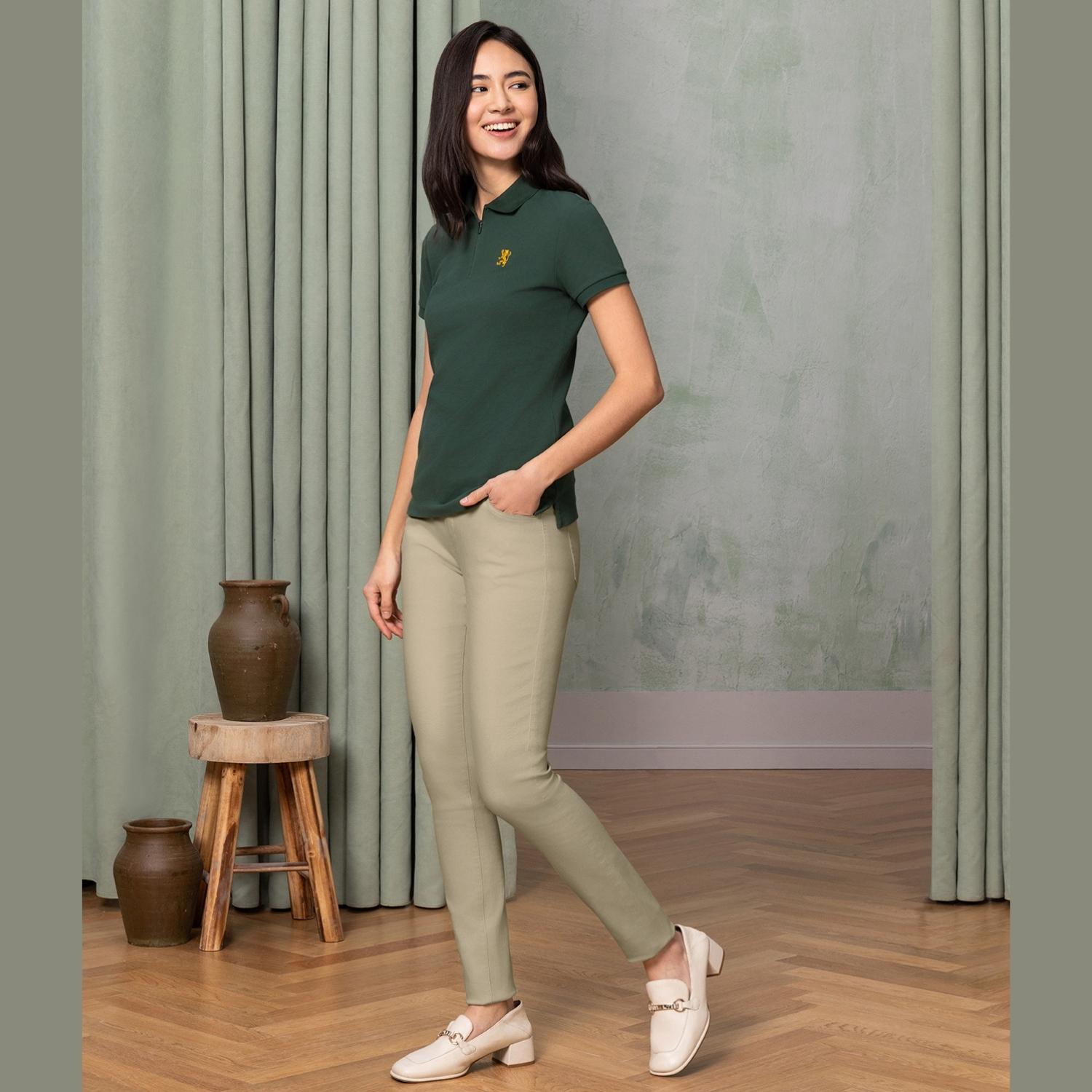 Women's Bold Embroidery Cotton Pique Polo - Slim Fit, Short Sleeve