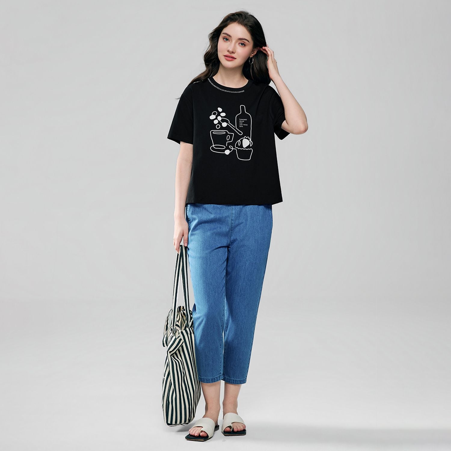 Women Boyfriend Cotton Print Crew Tee