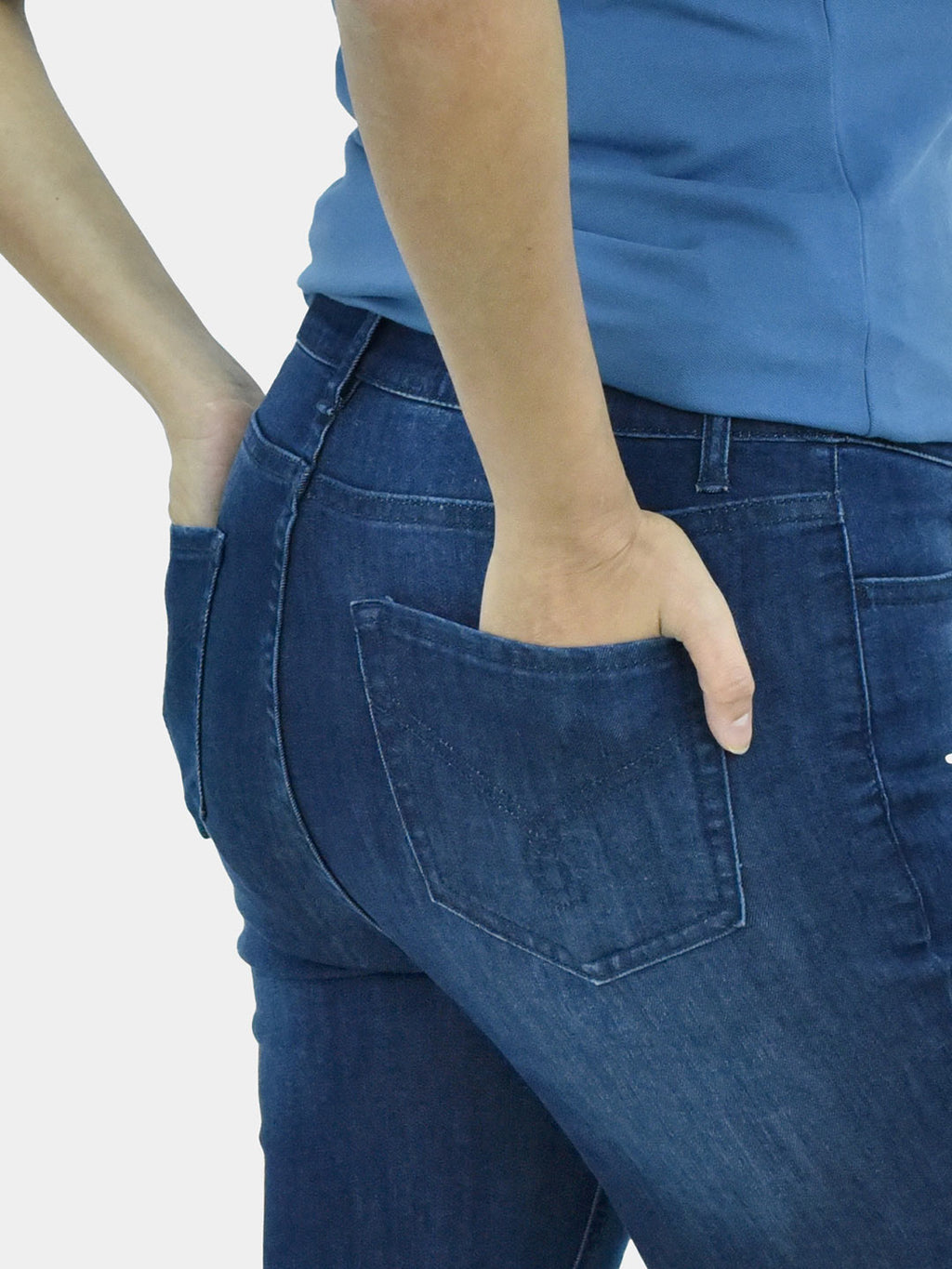 Women Slim Tapered Jeans
