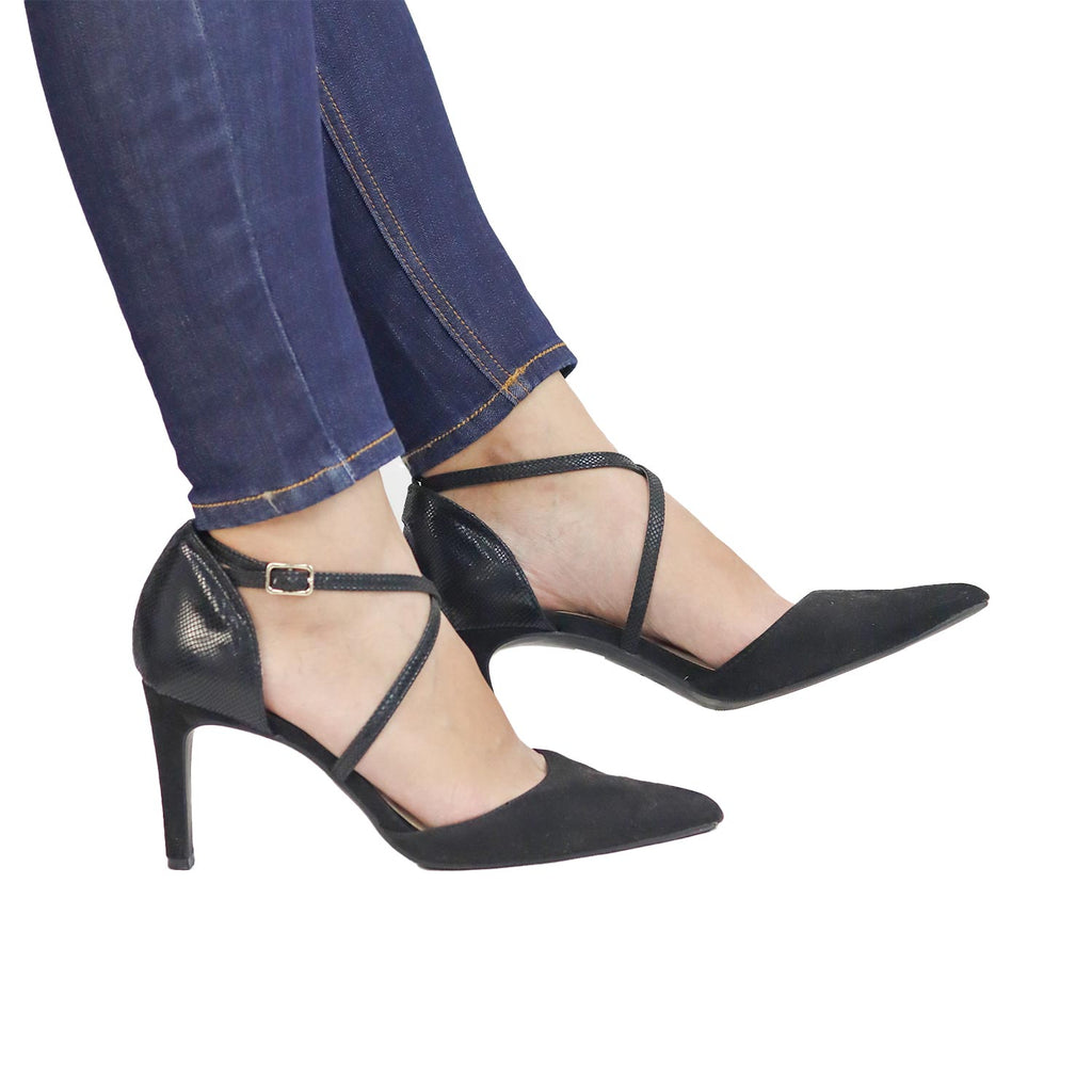 Women's Ultra Stretch Slim Fit Denim Jeans