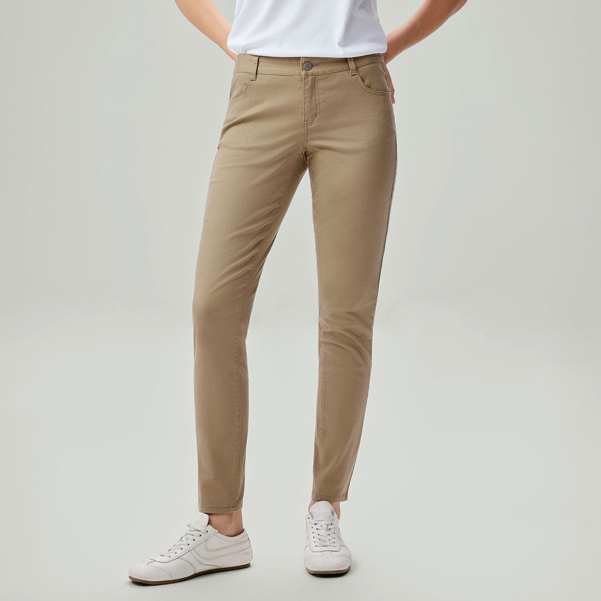 Women’s High-Waist Twill Regular Tapered Fit Pant