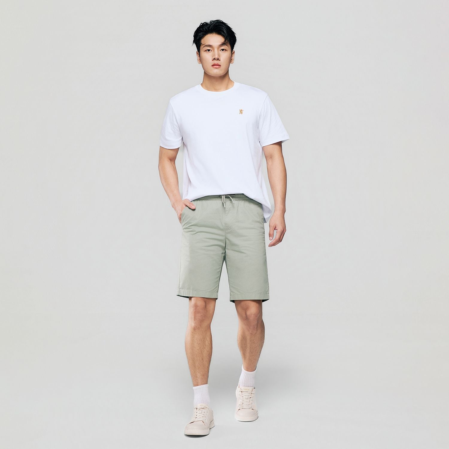 Men’s Slim Lightweight Twill Bermuda Shorts