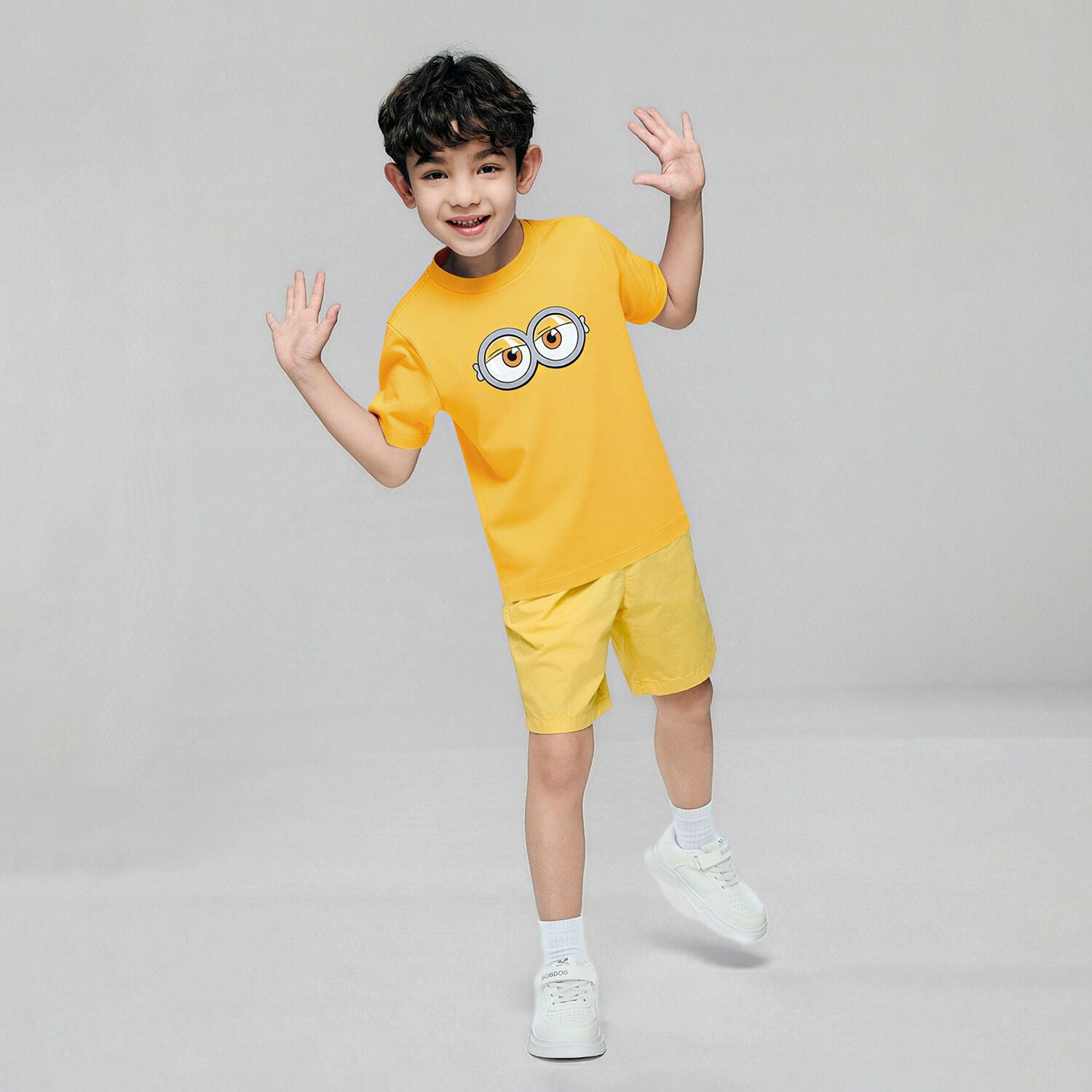 Kids' Minions Goggles Graphic Tee