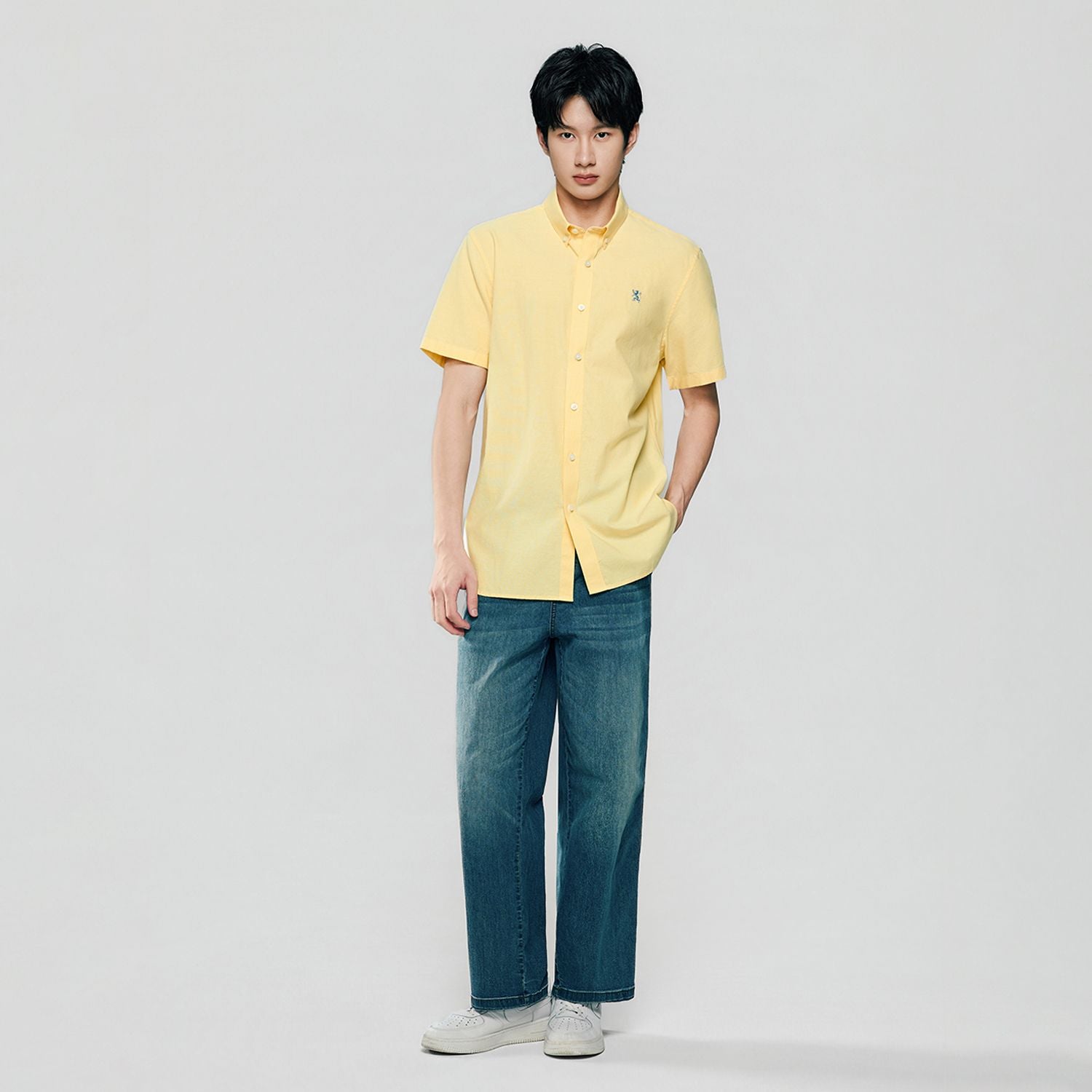 Men’s Cotton Oxford Slim Fit Short-Sleeve Shirt with Embroidery
