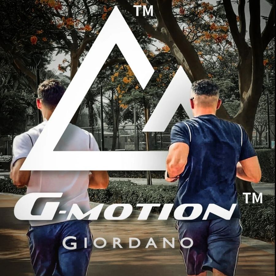 Two people running outdoors with G-Motion Giordano logo overlayed.