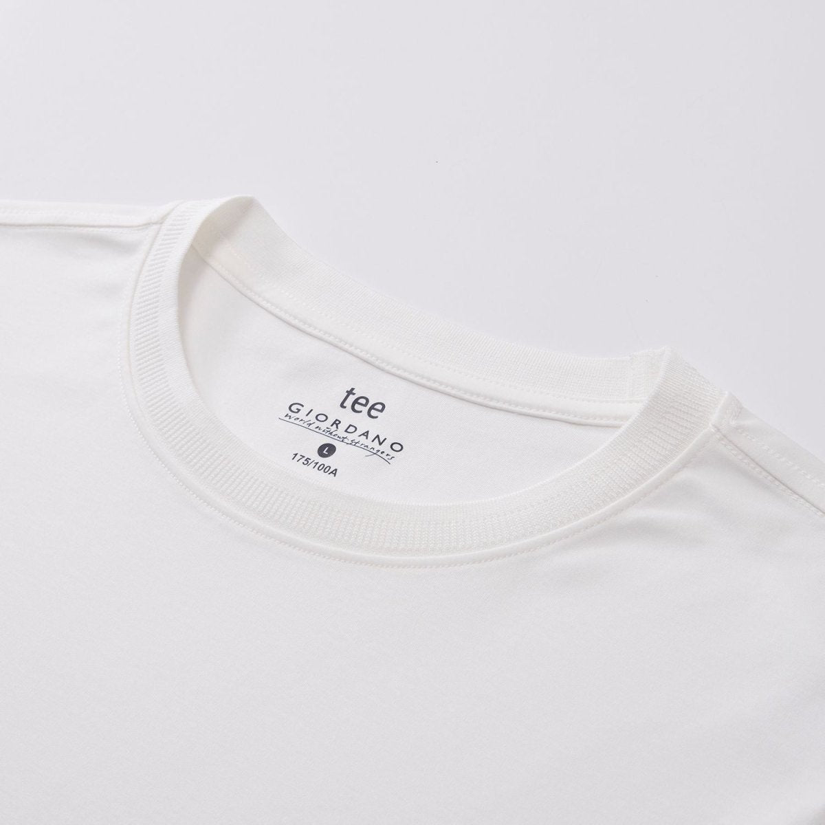 Giordano Men Regular Cotton Blend Essential Tee - first_variant_option_2 Premium Tee for Giordano