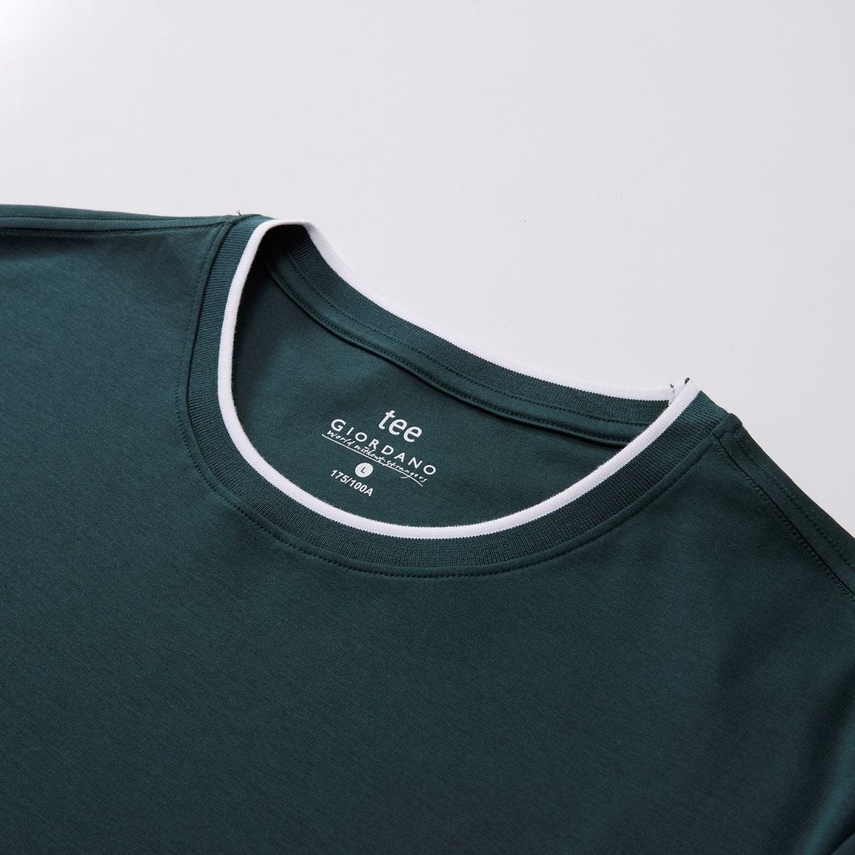 Giordano Men Regular Cotton Blend Tee - Premium Tee