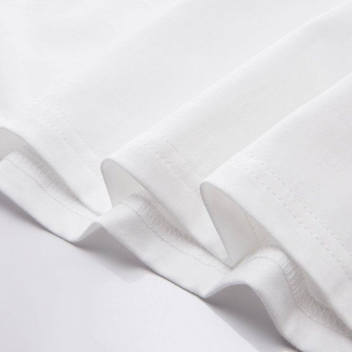 Giordano Men Regular Cotton Jersey Print Tee | Online Exclusive - first_variant_option_2 Premium Print Tee for Giordano