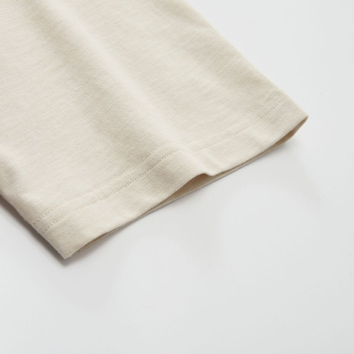 Giordano Men Regular Cotton Linen Blend Tee - first_variant_option_2 Premium Tee for Giordano