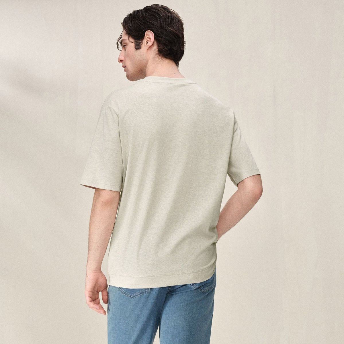 Giordano Men Regular Cotton Linen Blend Tee - first_variant_option_2 Premium Tee for Giordano