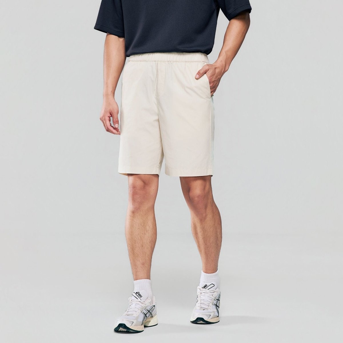 Giordano Men Regular Cotton Twill Elastic Shorts - first_variant_option_2 Premium Shorts for Giordano
