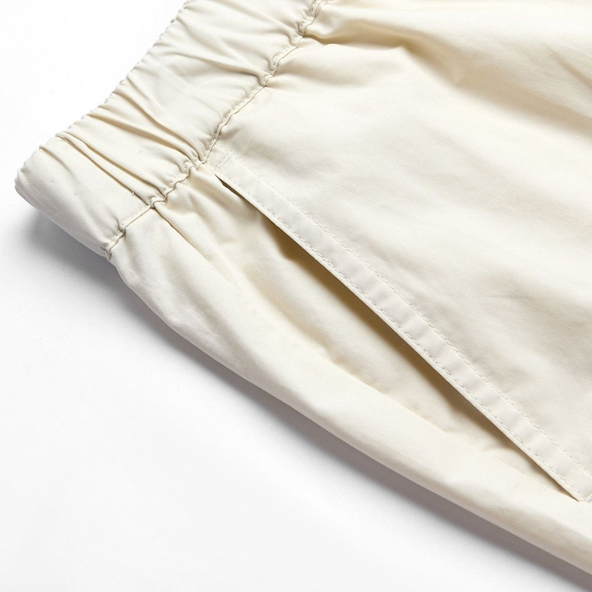 Giordano Men Regular Cotton Twill Elastic Shorts - first_variant_option_2 Premium Shorts for Giordano