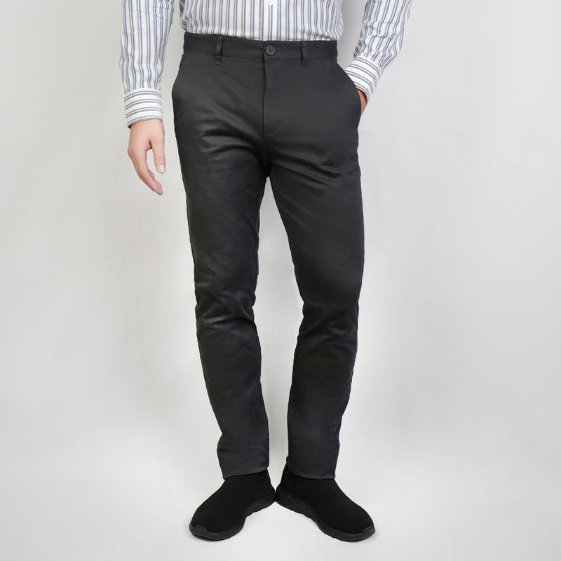Giordano Men Regular Taper Stretch Twill Khakis - Premium Pants