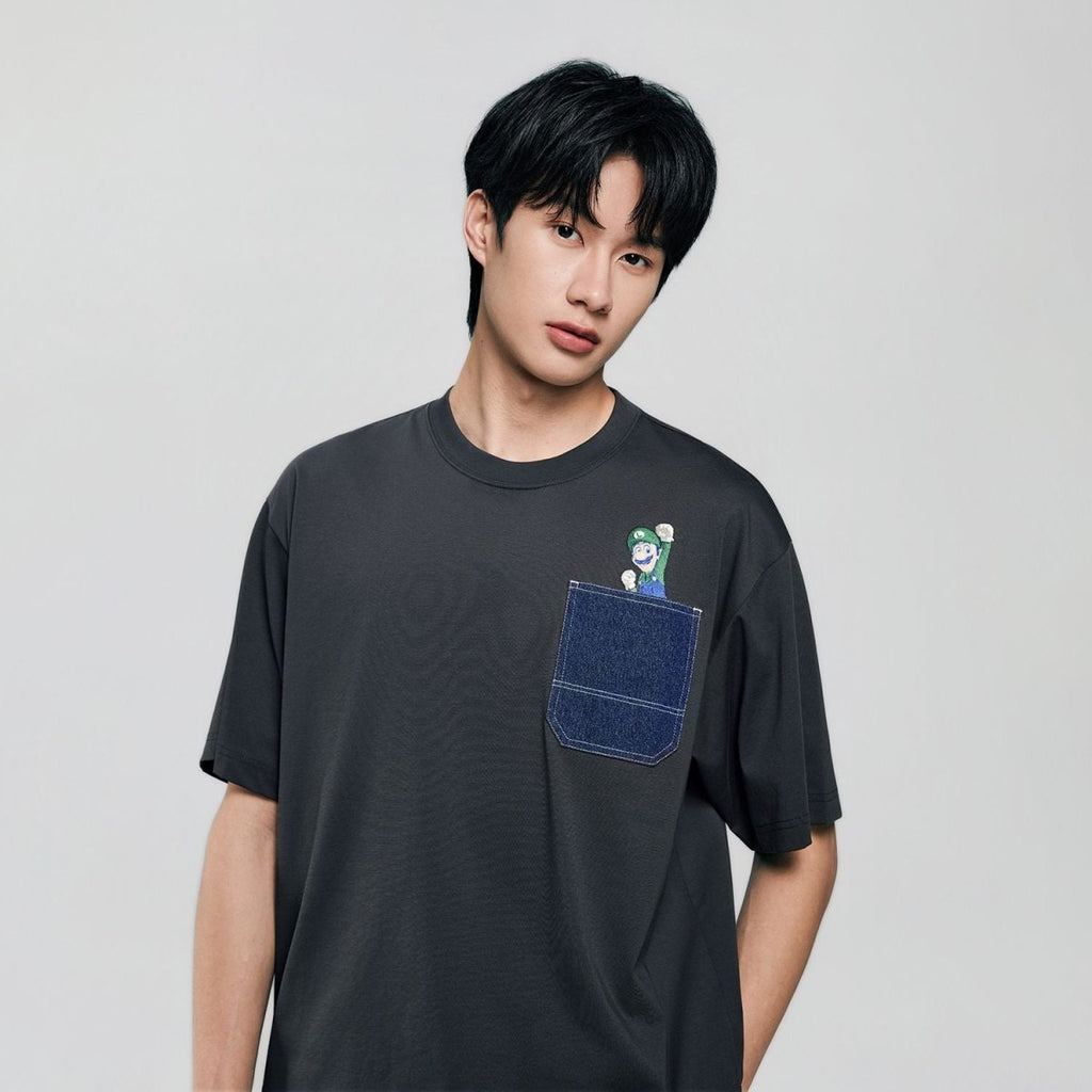 Giordano Men Relaxed Luigi Pocket Printed Tee - Premium Print Tee
