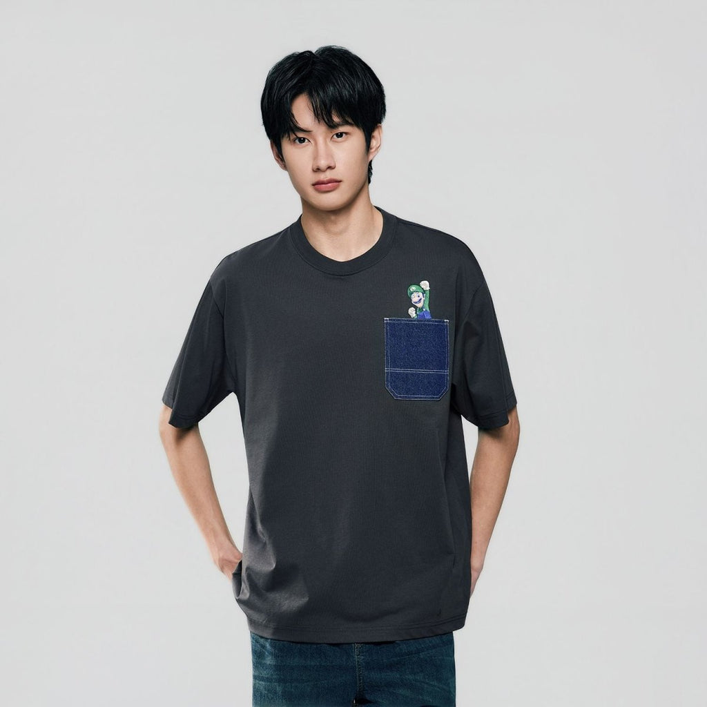 Giordano Men Relaxed Luigi Pocket Printed Tee - Premium Print Tee