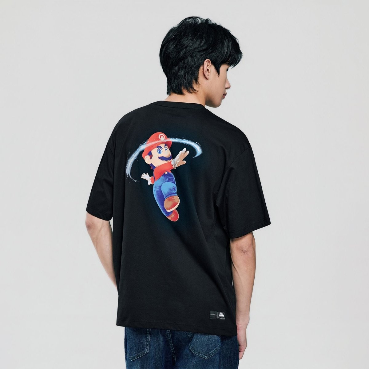 Giordano Men Relaxed Mario Back Graphic Cotton Tee - Premium Print Tee