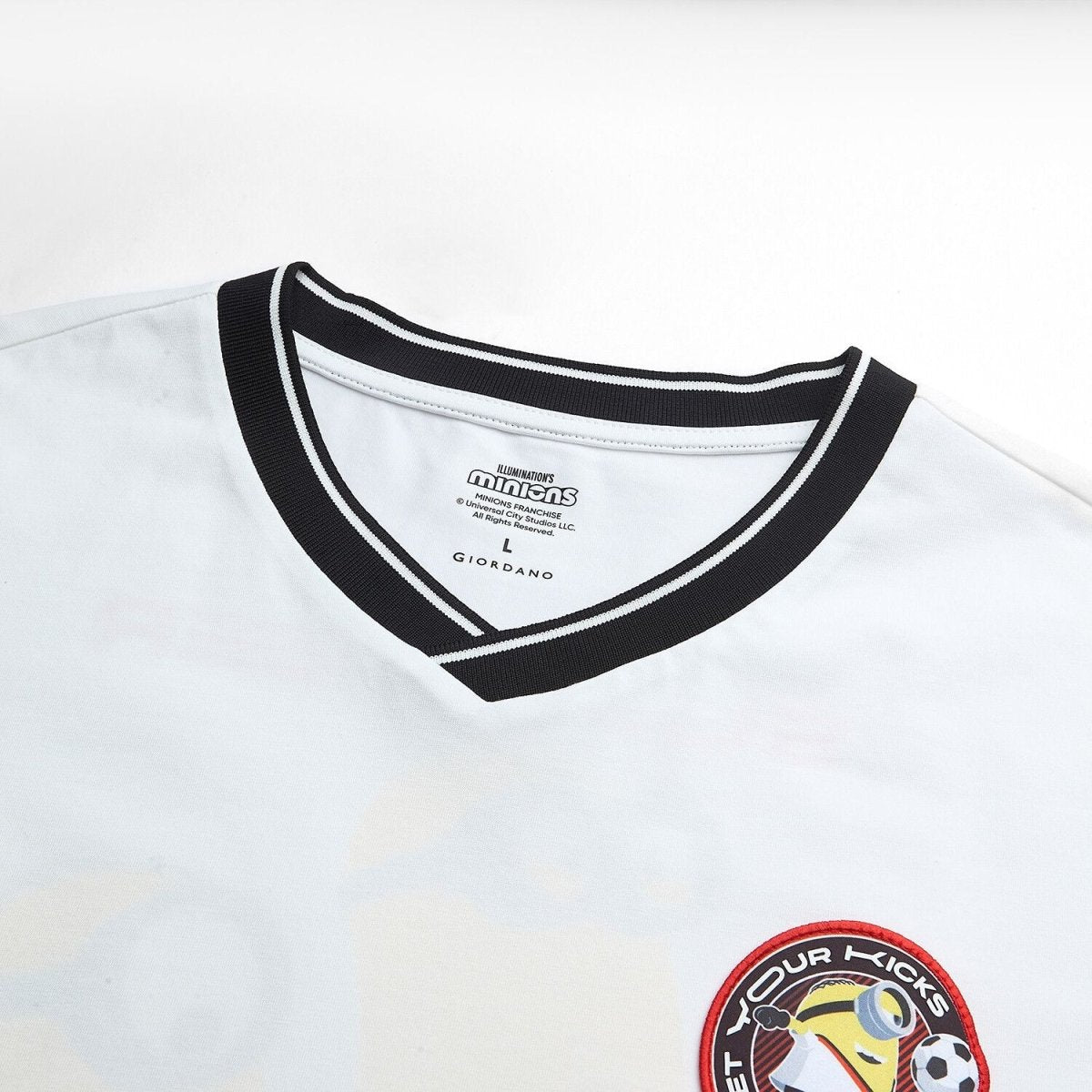 Giordano Men Relaxed Minions V - Neck World Cup Tee - first_variant_option_2 Premium Print Tee for Giordano