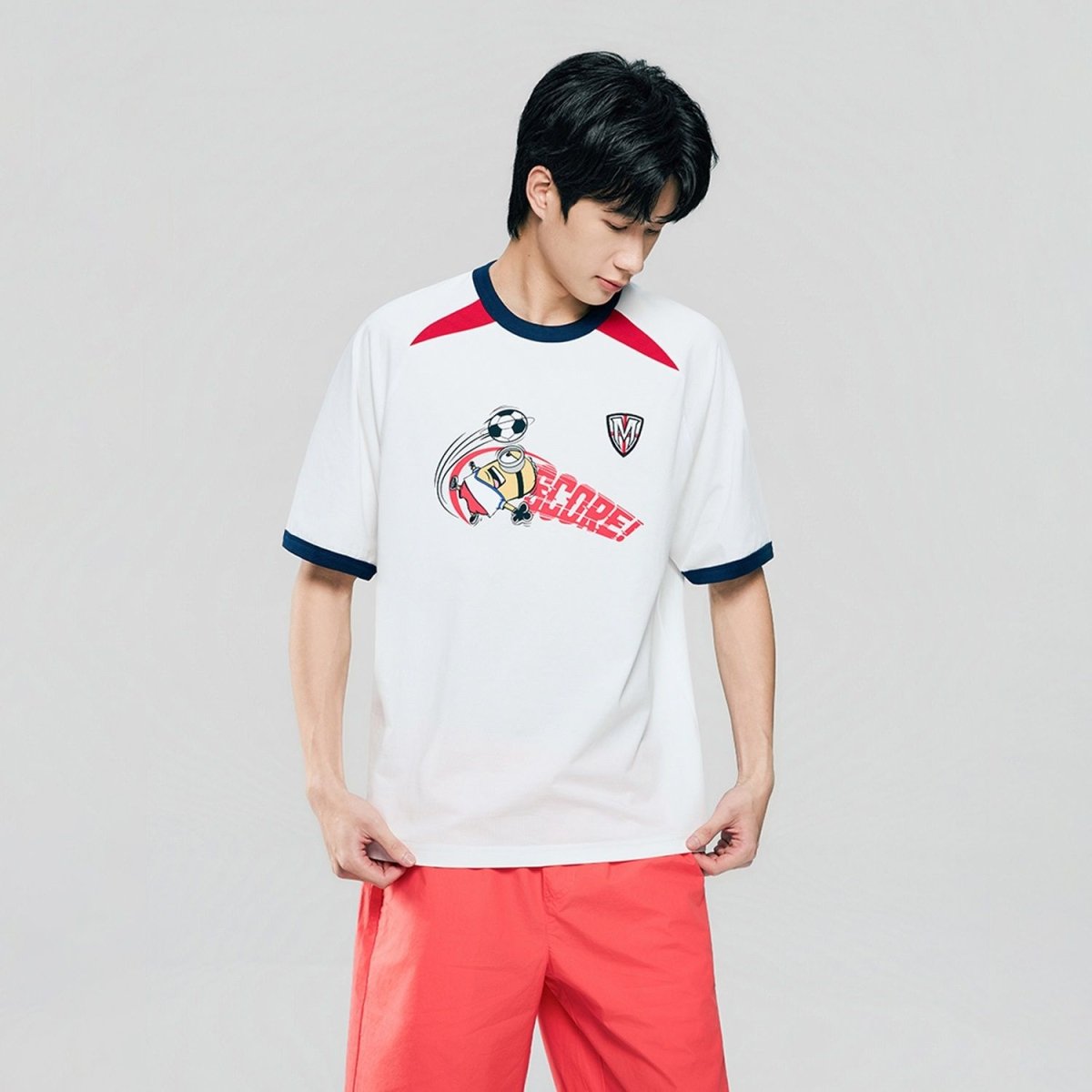 Giordano Men Relaxed Raglan Sleeve World Cup Graphic Tee - first_variant_option_2 Premium Print Tee for Giordano