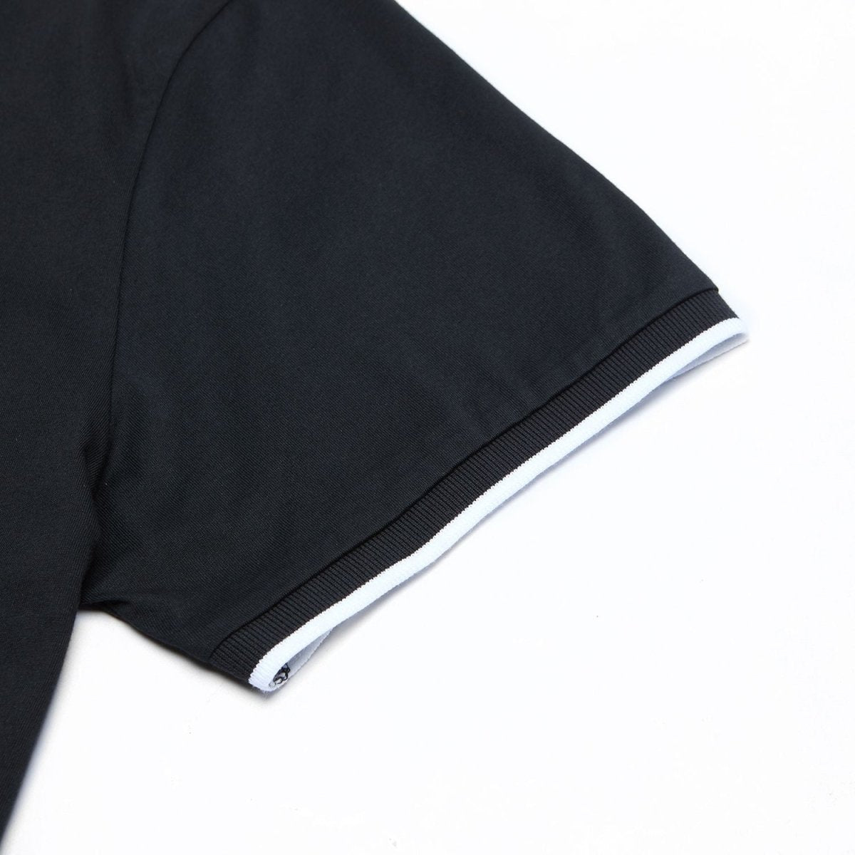 Giordano Men Slim Cotton Henley Graphic Tee - first_variant_option_2 Premium Tee for Giordano