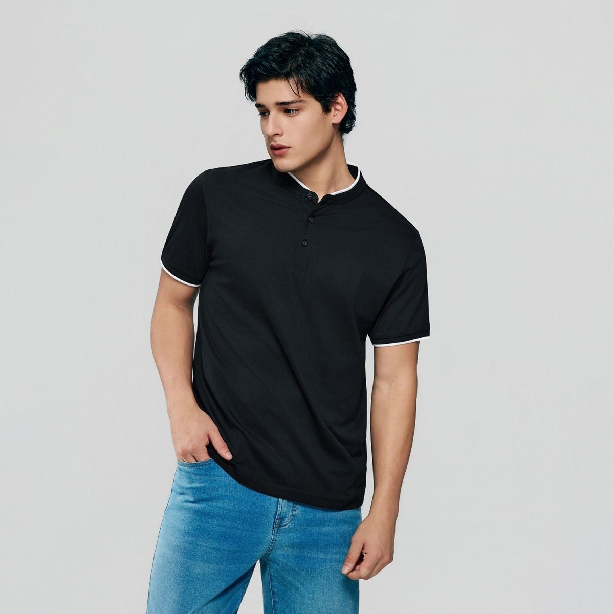 Giordano Men Slim Cotton Henley Graphic Tee - first_variant_option_2 Premium Tee for Giordano