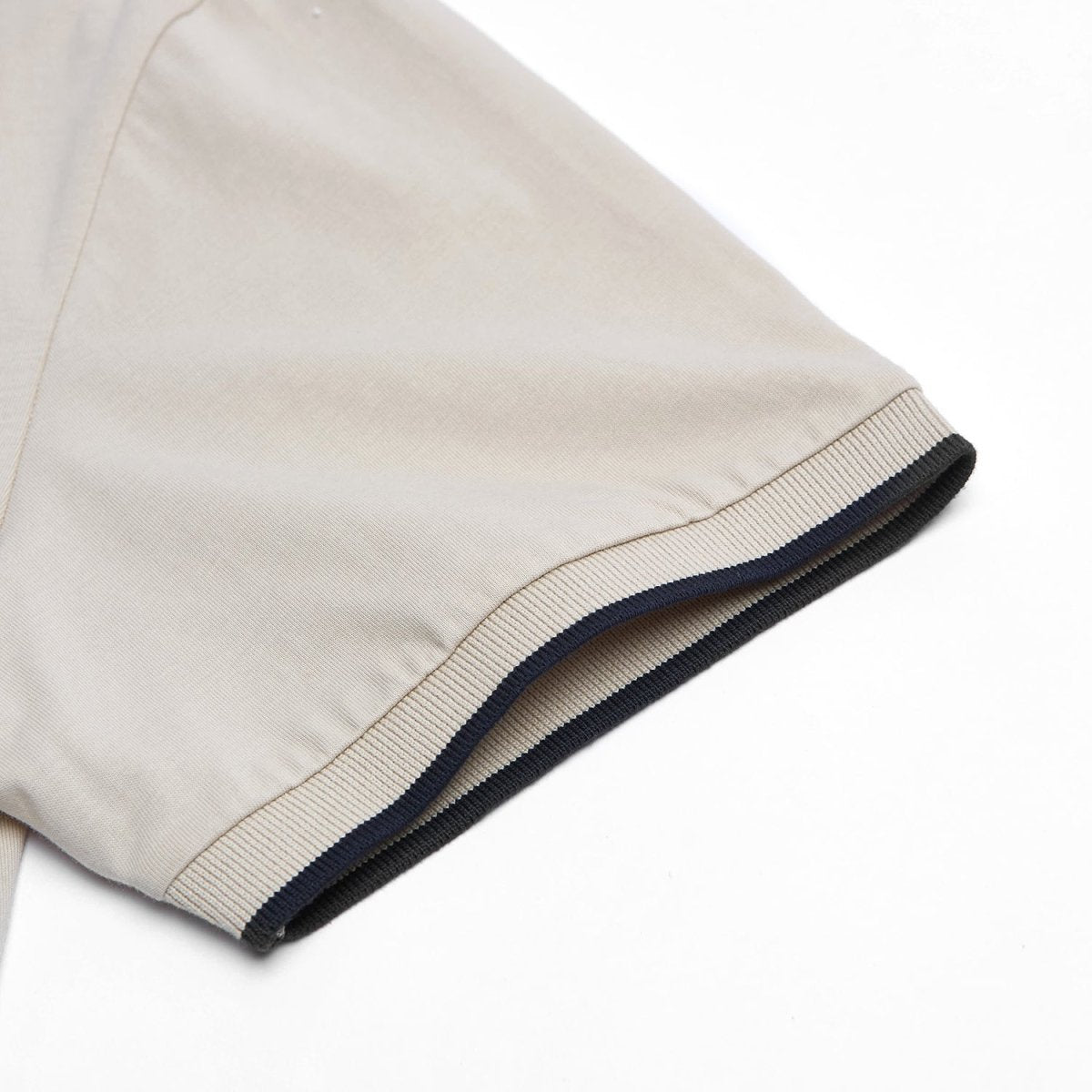 Giordano Men Slim Cotton Henley Graphic Tee - first_variant_option_2 Premium Tee for Giordano