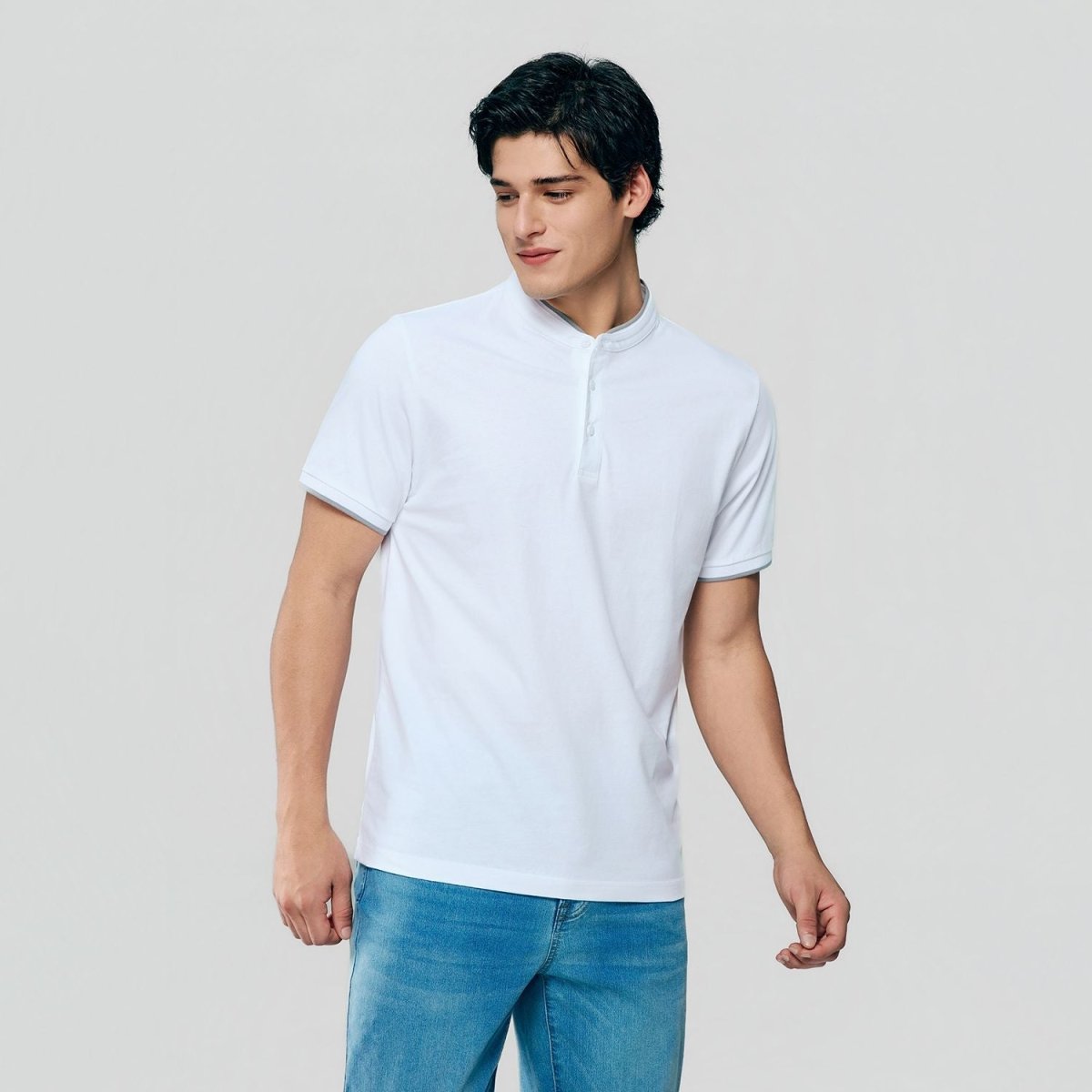Giordano Men Slim Cotton Henley Graphic Tee - first_variant_option_2 Premium Tee for Giordano